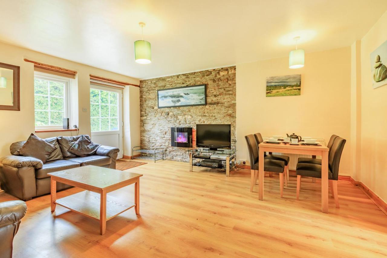 אילפרקומב Stable Cottage מראה חיצוני תמונה
