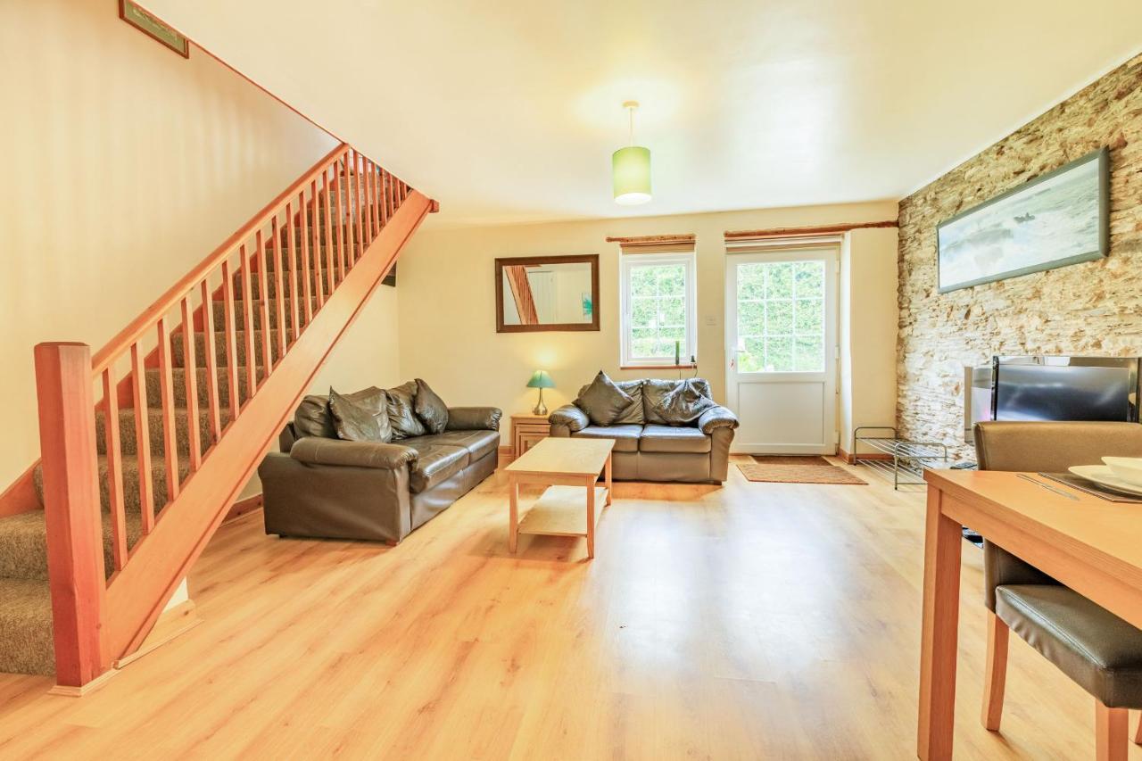 אילפרקומב Stable Cottage מראה חיצוני תמונה